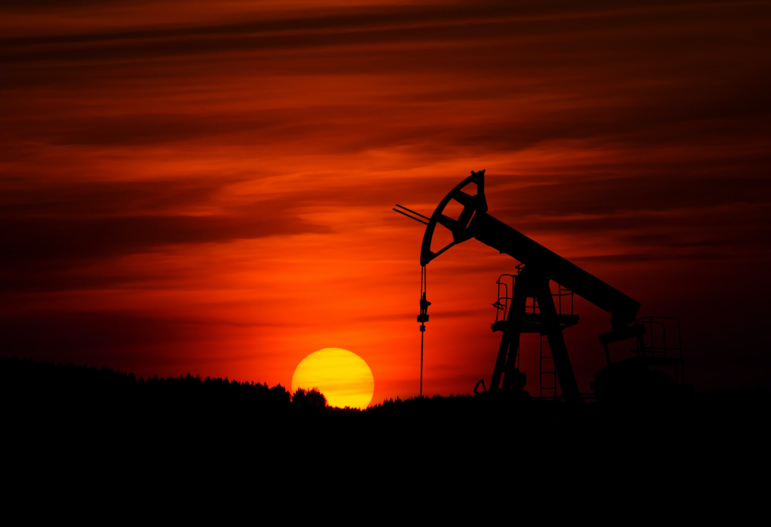 Read more about the article Cijene nafte ponovno narasle preko 120 dolara po barelu