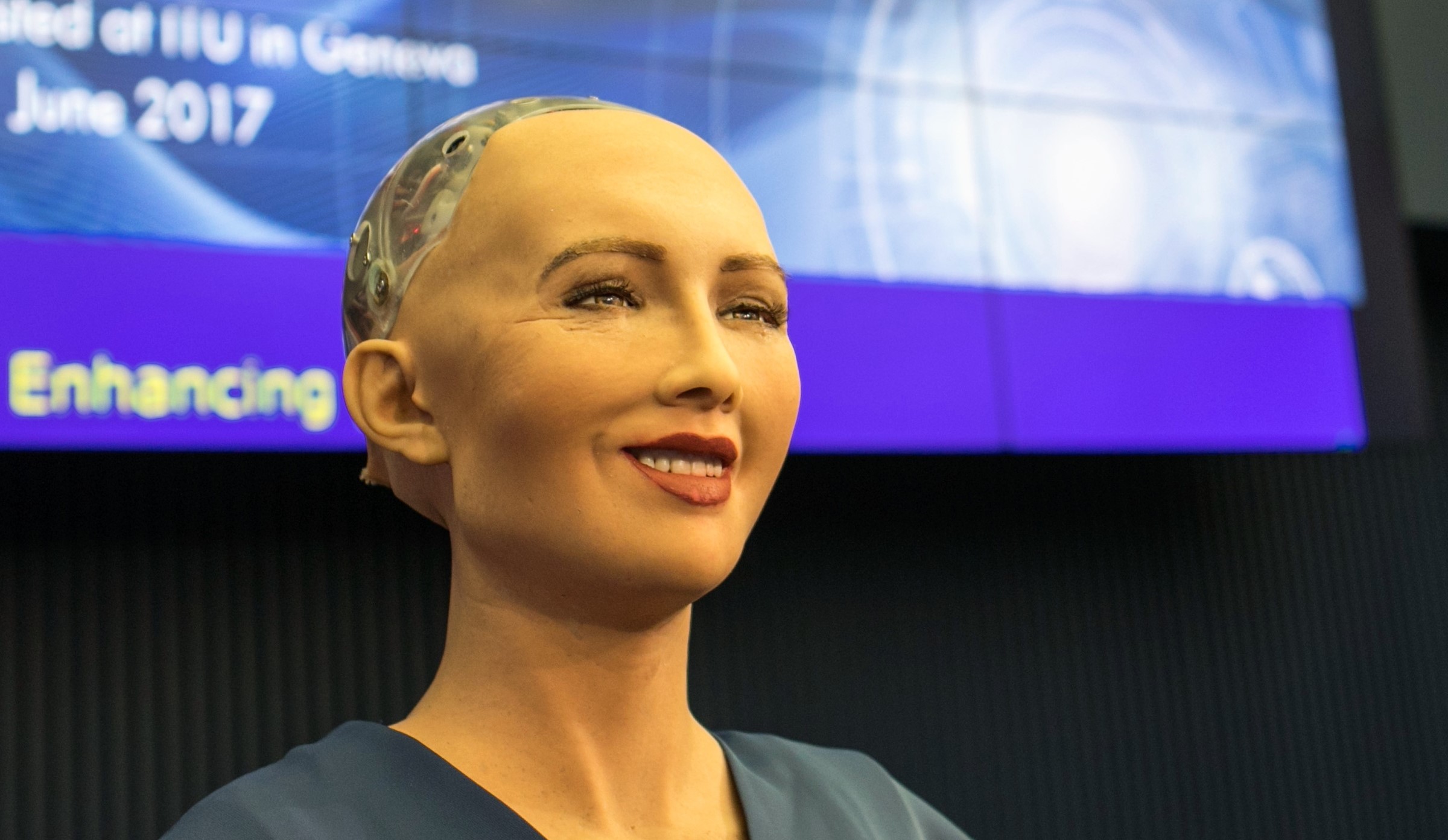 Read more about the article Da li je humanoidni robot Sophia primjerak robota Četvrte industrijske revolucije koji će uskoro zamijeniti ljude?