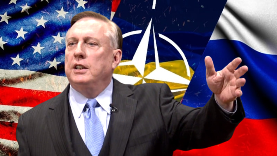 Read more about the article Pukovnik Douglas MacGregor: Rusija se sprema za 30-mjesečni rat s NATO-om i SAD-om