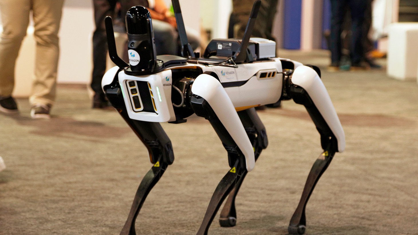 Read more about the article Veliki reset ide dalje: Policija u Los Angelesu počela je koristiti psa robota