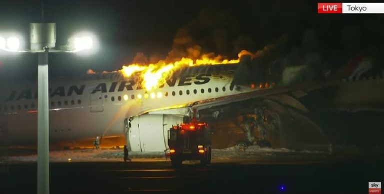 Epoha Portal Tokio avion